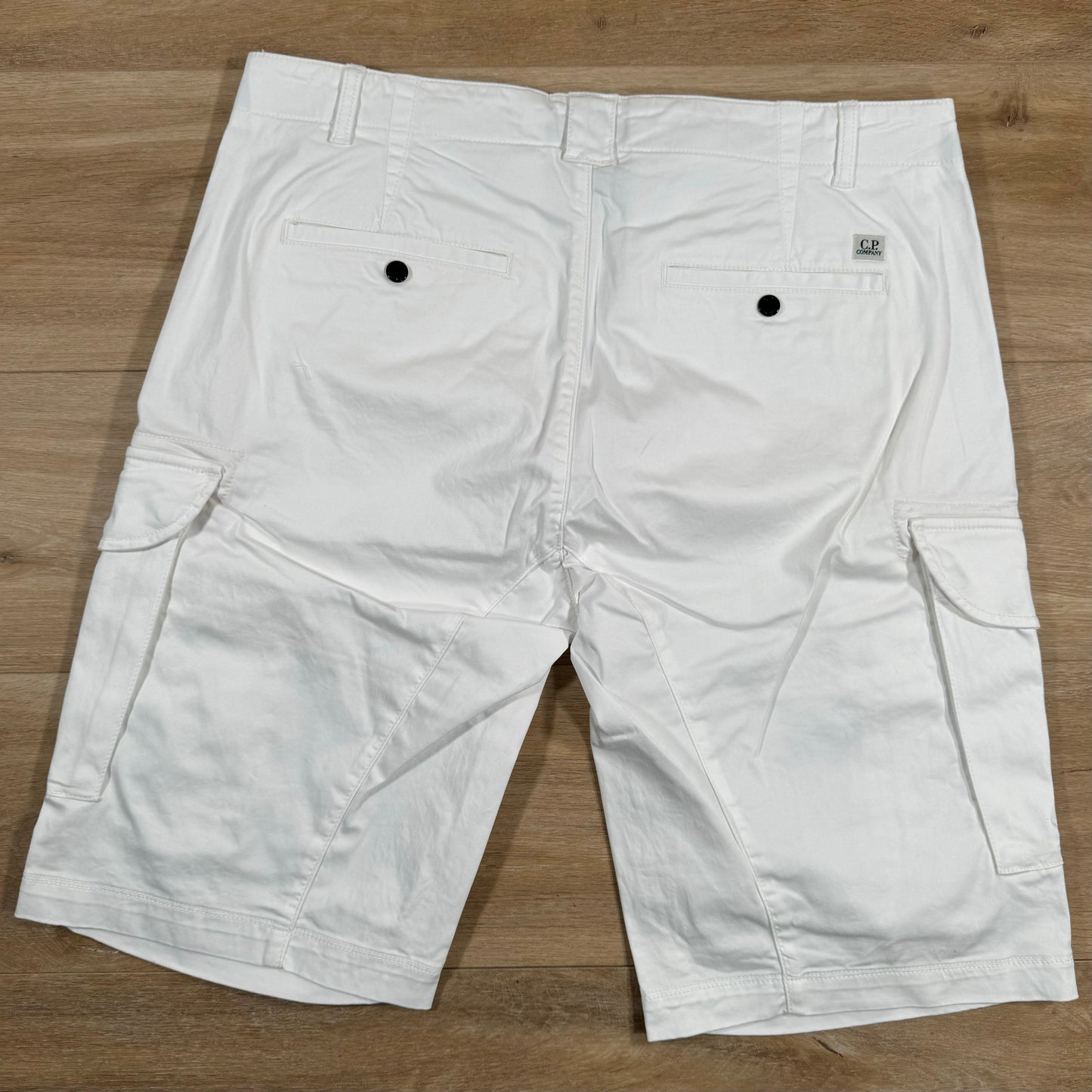 CP Company Stretch Sateen Lens Cargo Shorts in Gauze White